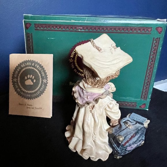 Boyds Bears & Friends Collectors Figurine - Picture 2 of 3